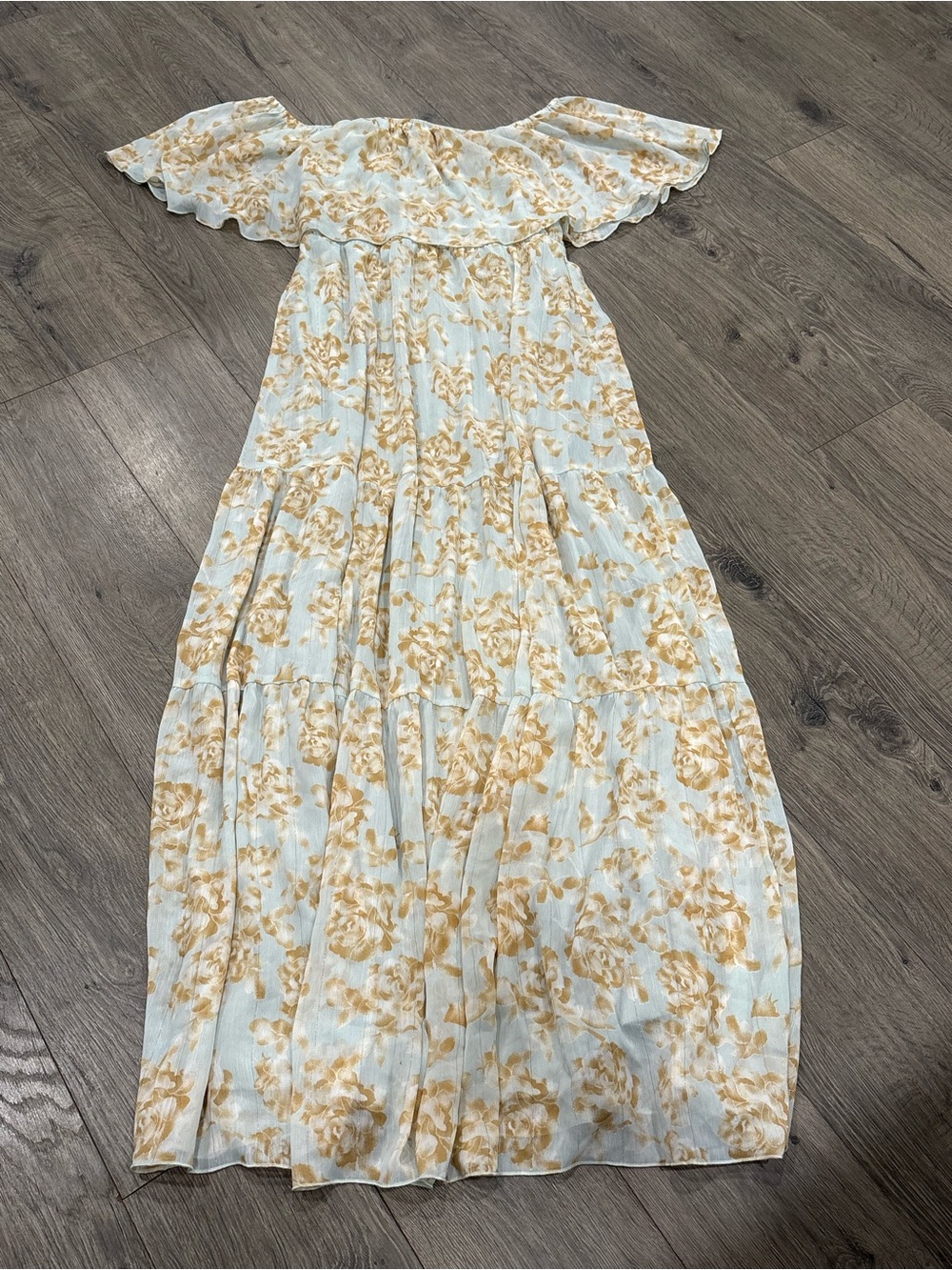 Like New! Aakaa Cream and White Floral Tiered Girls Dress